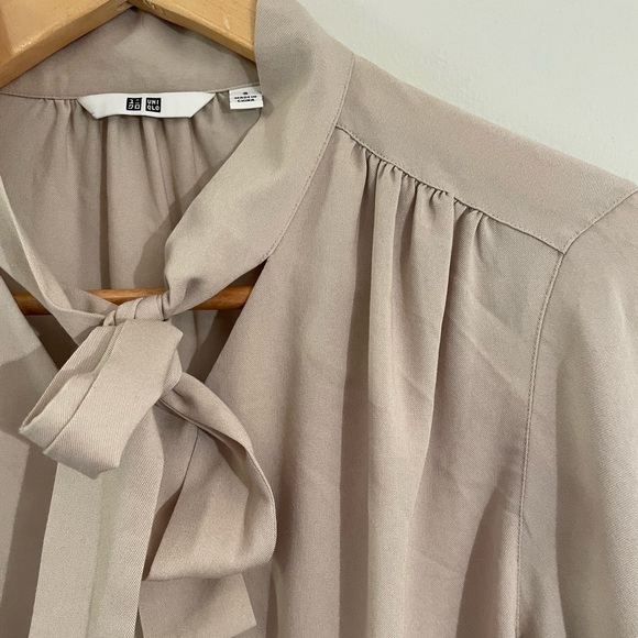 Uniqlo Bow Tie Blouse in Beige - Picture 2 of 6